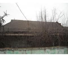 Miskolc belvárosában 2 szobás, régi ház eladó